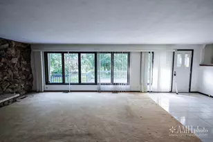 855 Charles St, Crete, IL 60417 - Photo 29