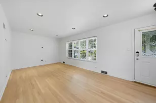 11201 Mandel Ave, Westchester, IL 60154 - Photo 3