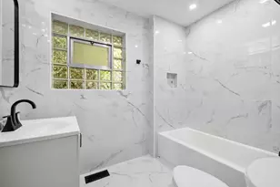 9716 S Prairie Ave, Chicago, IL 60628 - Photo 15