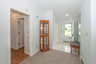 332 Palomino Ct, Grayslake, IL 60030 - Photo 5