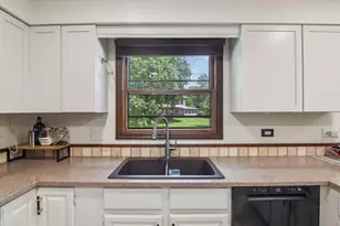 816 Bonnie Brae Ln, Bolingbrook, IL 60440 - Photo 19