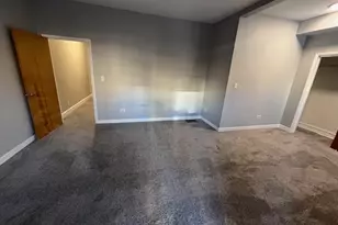 926 W Belle Plaine Ave, Chicago, IL 60613 - Photo 19
