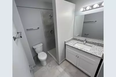 926 W Belle Plaine Avenue #1W, Chicago, IL 60613 - Photo 15