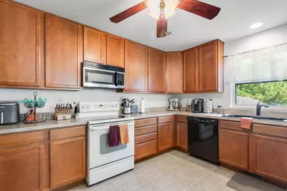 500 Richard Brown Boulevard, Volo, IL 60073 - Photo 3