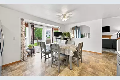 5712 Arbor Falls Court, Plainfield, IL 60586 - Photo 9