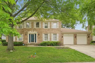 837 Heatherstone Dr, Schaumburg, IL 60173 - Photo 1