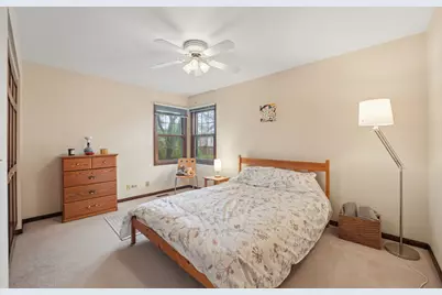 837 Heatherstone Drive, Schaumburg, IL 60173 - Photo 15