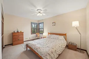 837 Heatherstone Dr, Schaumburg, IL 60173 - Photo 15