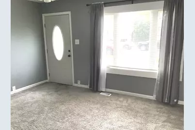 427 Kenyon Avenue, Romeoville, IL 60446 - Photo 7