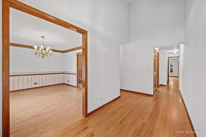 251 N Cambridge Drive, Geneva, IL 60134 - Photo 5