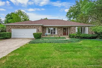 251 N Cambridge Drive, Geneva, IL 60134 - Photo 1
