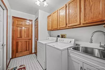 251 N Cambridge Drive, Geneva, IL 60134 - Photo 29