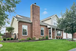 9765 Cambridge Cir, Mokena, IL 60448 - Photo 1