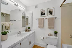 2100 N Lincoln Park West Ave, Chicago, IL 60614 - Photo 15