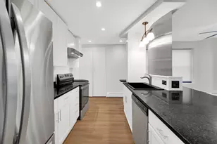 2100 N Lincoln Park West Ave, Chicago, IL 60614 - Photo 9