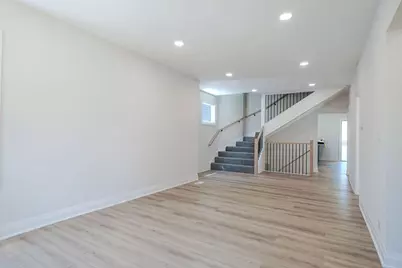 2250 N Kostner Avenue, Chicago, IL 60639 - Photo 9