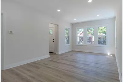 2250 N Kostner Avenue, Chicago, IL 60639 - Photo 7
