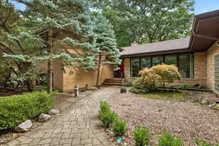1655 Forest Dr, Glenview, IL 60025 - Photo 29