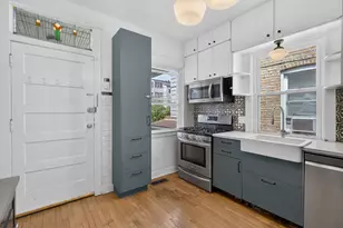 4940 N Whipple St, Chicago, IL 60625 - Photo 9