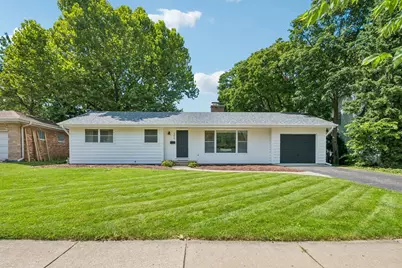 394 Bryant Avenue, Glen Ellyn, IL 60137 - Photo 1