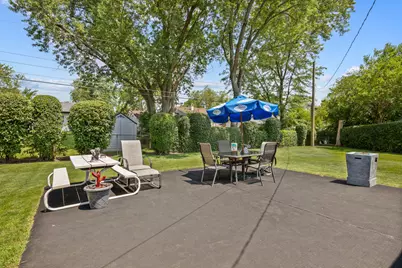 560 W Berkley Lane, Hoffman Estates, IL 60169 - Photo 23
