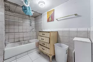 4945 W Wolfram St, Chicago, IL 60641 - Photo 21