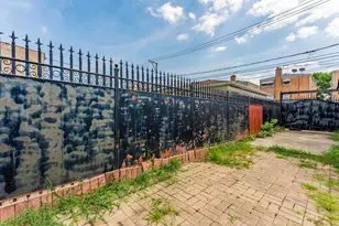 4945 W Wolfram St, Chicago, IL 60641 - Photo 29