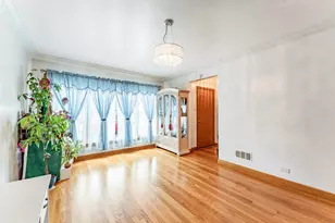 9327 S Avers Ave, Evergreen Park, IL 60805 - Photo 5