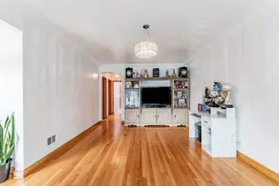 9327 S Avers Ave, Evergreen Park, IL 60805 - Photo 7