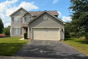 607 Searl St, Plano, IL 60545 - Photo 1