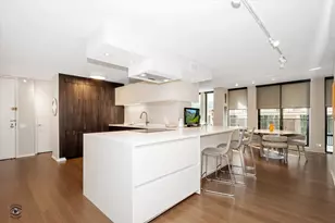 200 E Delaware Pl, Chicago, IL 60611 - Photo 5