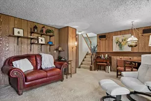 608 Norwood Ln, Schaumburg, IL 60193 - Photo 15