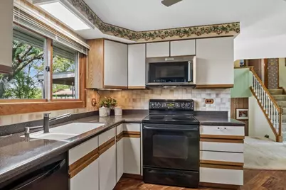 608 Norwood Lane, Schaumburg, IL 60193 - Photo 7