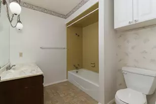 1113 Andover St, Bloomington, IL 61704 - Photo 23