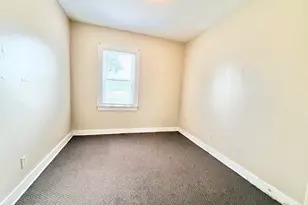 800 E 12th St, Streator, IL 61364 - Photo 11