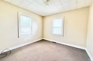 800 E 12th St, Streator, IL 61364 - Photo 9