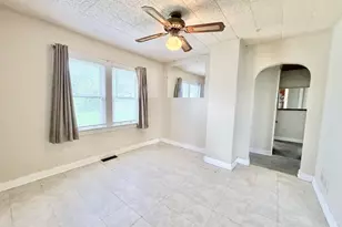 800 E 12th St, Streator, IL 61364 - Photo 5