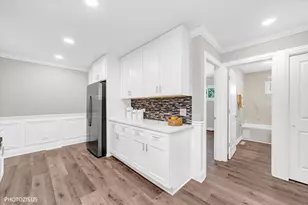 28069 N Lake Dr, Wauconda, IL 60084 - Photo 11