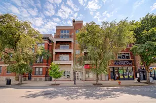 1347 N Ashland Ave, Chicago, IL 60622 - Photo 1