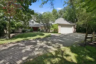 30 Brierfield Ct, Lake Bluff, IL 60044 - Photo 3