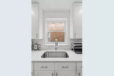 6328 N Whipple Street #2, Chicago, IL 60659 - Photo 5