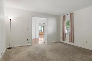 609 Woodford St, Gridley, IL 61744 - Photo 5