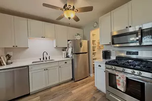 214 Maplebrook Ct, Schaumburg, IL 60194 - Photo 15