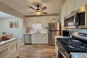 214 Maplebrook Ct, Schaumburg, IL 60194 - Photo 13