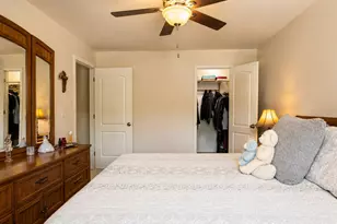 214 Maplebrook Ct, Schaumburg, IL 60194 - Photo 21