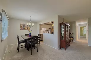 214 Maplebrook Ct, Schaumburg, IL 60194 - Photo 11