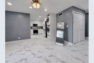 116 Gant Circle #F, Streamwood, IL 60107 - Photo 5