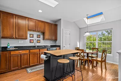 1123 Pine Valley Court, Elgin, IL 60124 - Photo 7