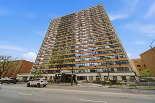 6030 N Sheridan Rd, Chicago, IL 60660 - Photo 1
