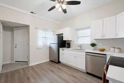 3646 W Wabansia Avenue #1, Chicago, IL 60647 - Photo 7